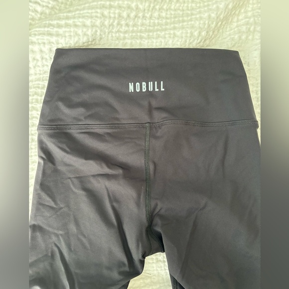 NOBULL high rise, cropped leggings - Picture 4 of 4